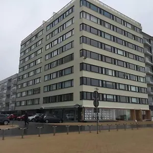 Zeezicht 8 Hoog Apartment Ostende